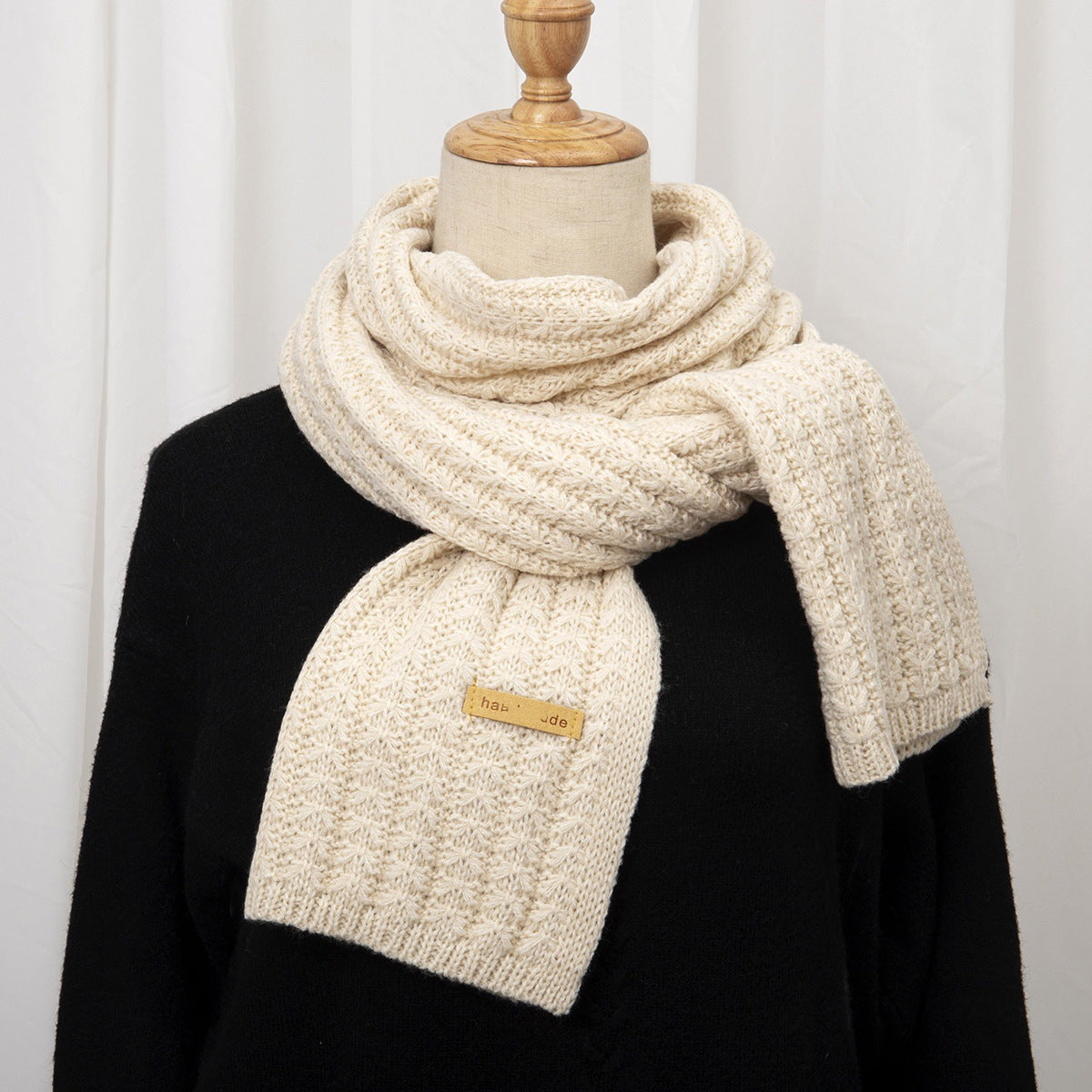 Women's Fashion Versatile Knitted Scarf